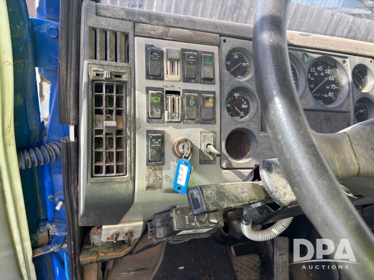 freightliner-fl106-image-80