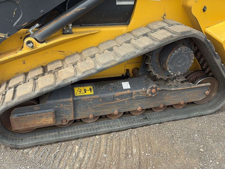 2022-new-holland-c362-image-5