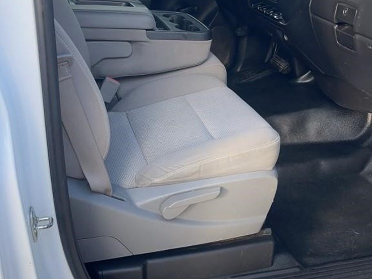 chevrolet-3500hd-image-12