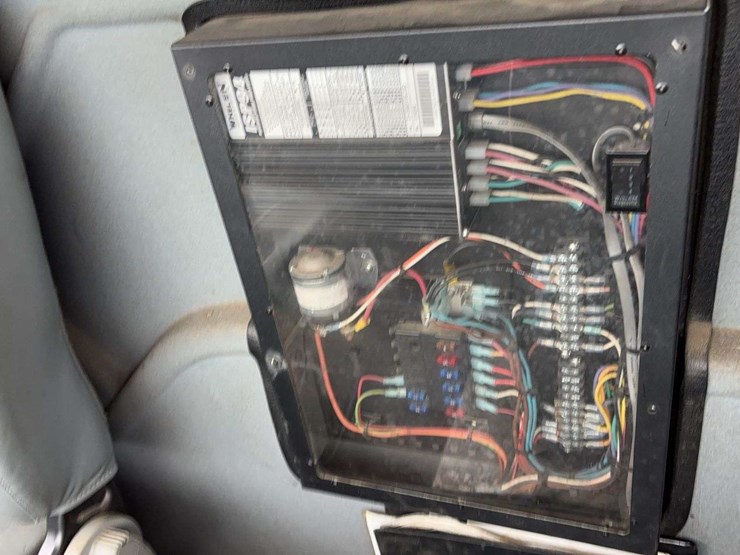 2004-international-7400-image-45