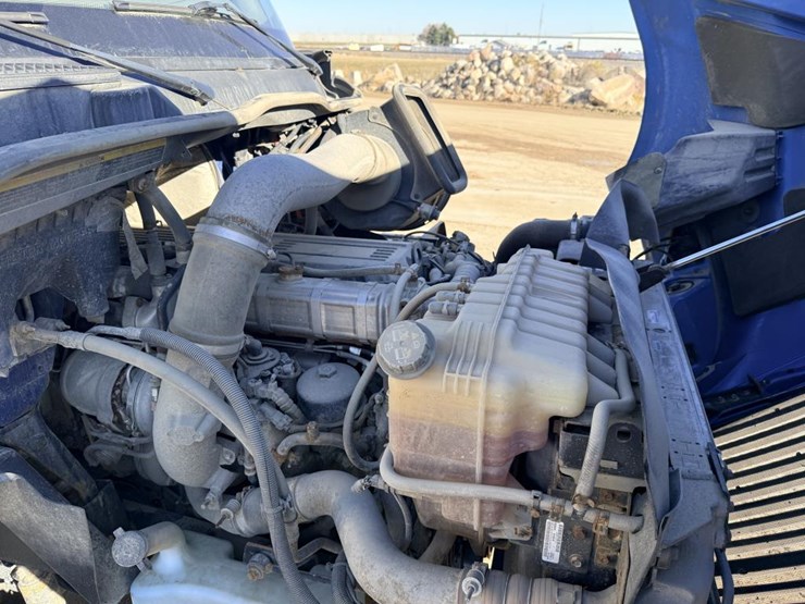 2017-international-prostar-image-45