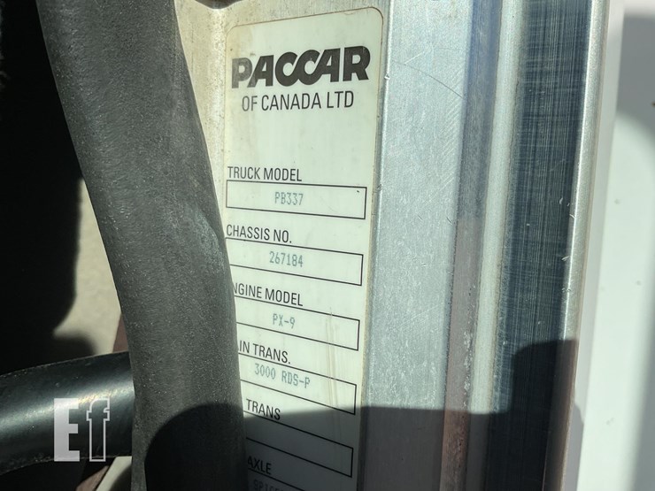 peterbilt-337-image-10
