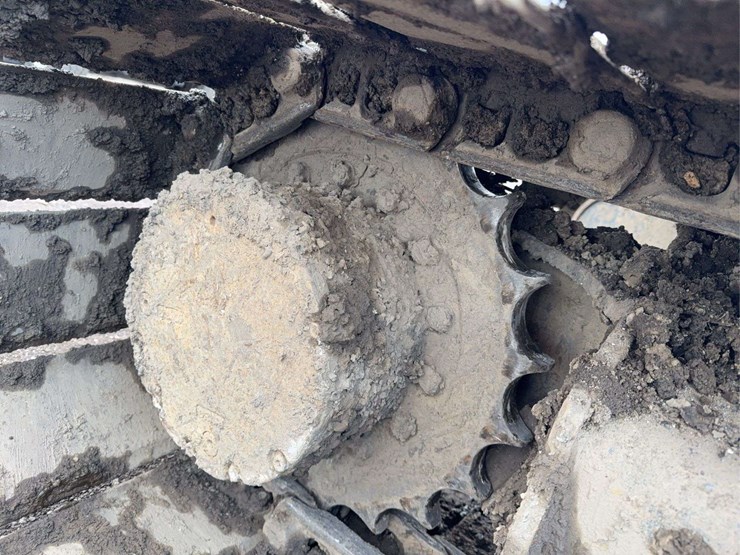 2012-komatsu-pc138-image-16