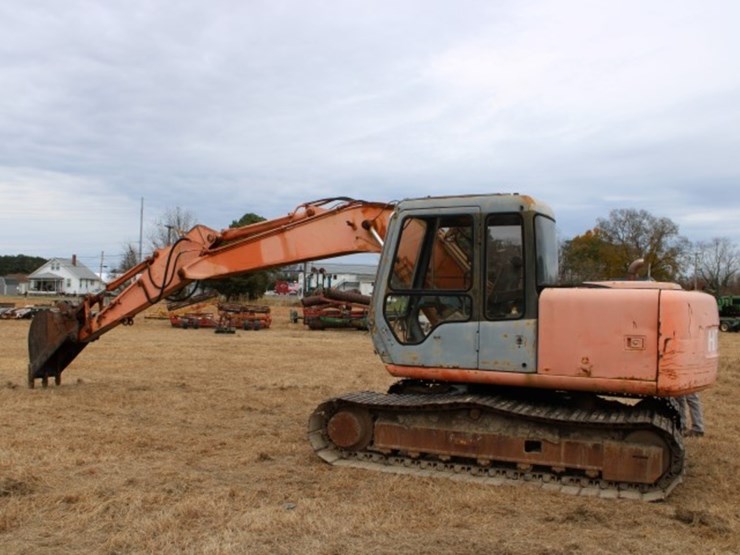 hitachi-excavator-120-3-5342-hrs-sn-12v42578-24'-boom-with-wain-roy-digging-image-3