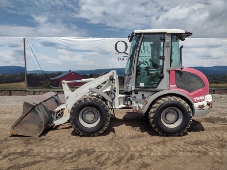 takeuchi-tw65-image-1