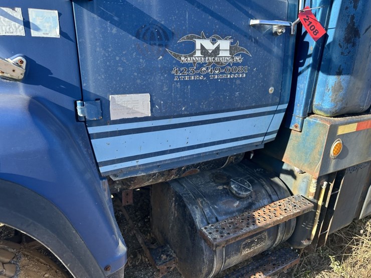 1990-ford-l9000-image-14