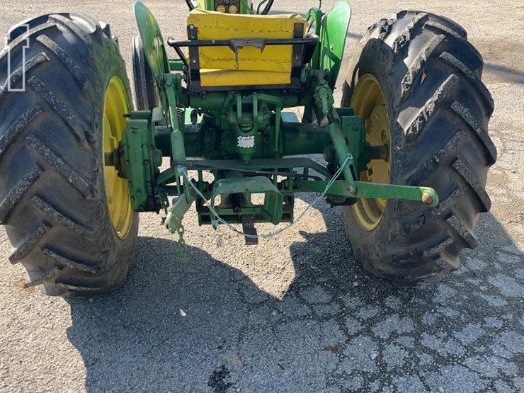 john-deere-420u-image-4