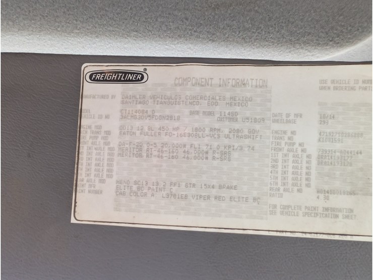 2015-freightliner-114sd-image-32