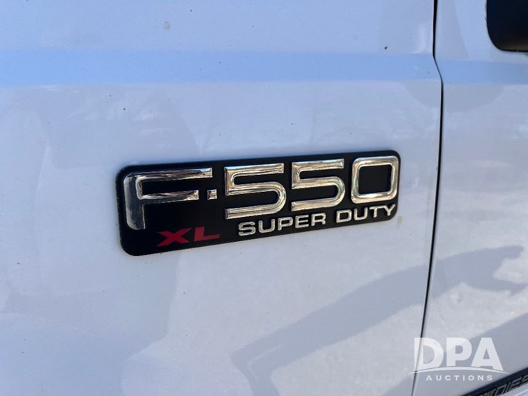 ford-f550-xl-image-18