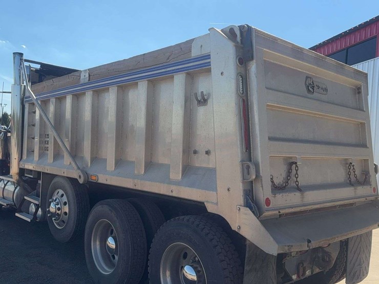 2010-international-lf517-lone-star-dump-truck-image-20