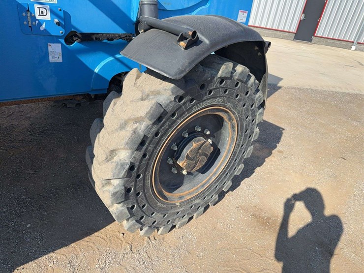 2017-genie-gth844-image-5