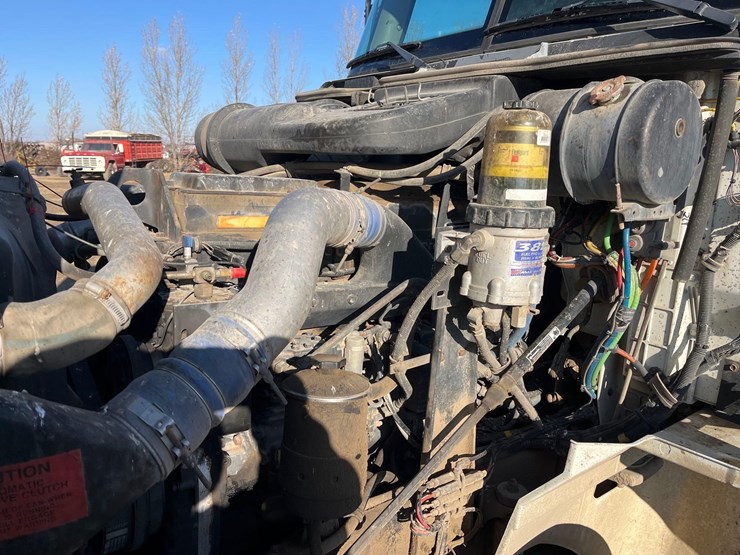 2001-international-2001-image-21