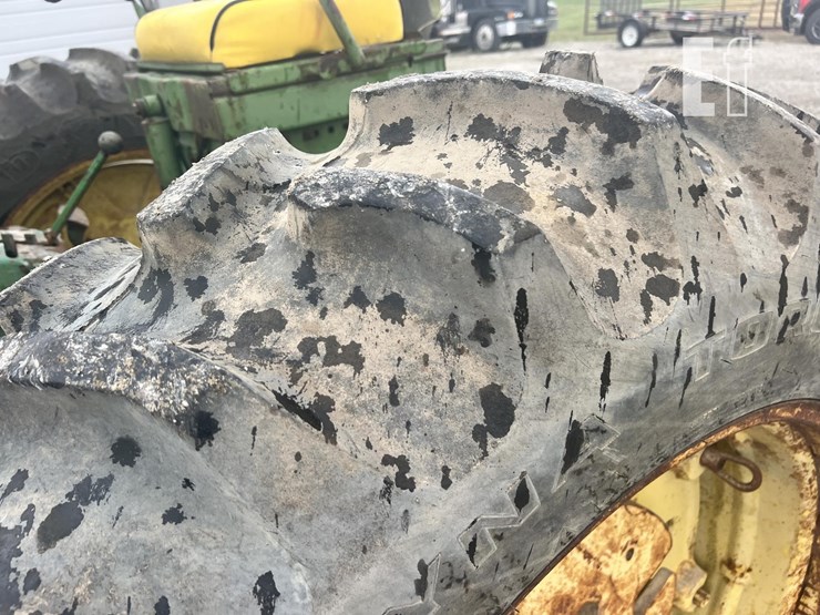 john-deere-730-image-25