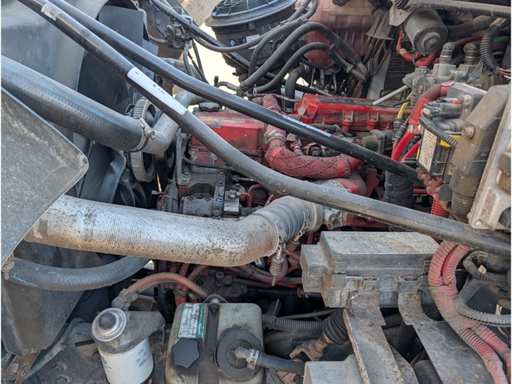 freightliner-108sd-image-24