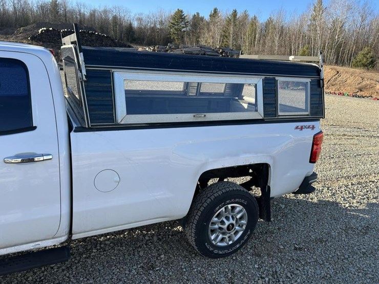 2015-chevrolet-silverado-2500hd-image-74