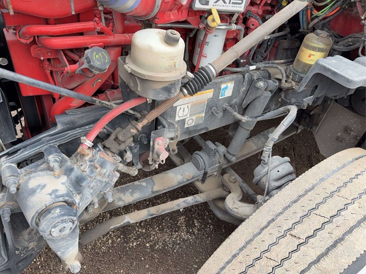 2019-peterbilt-579-image-41