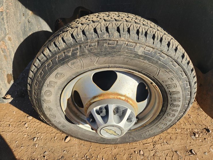 2009-chevrolet-3500-image-52