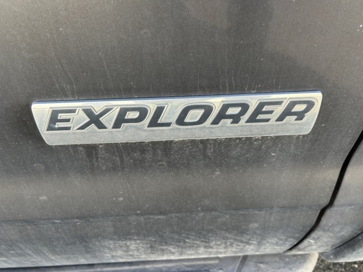 2007-ford-explorer-xlt-image-14