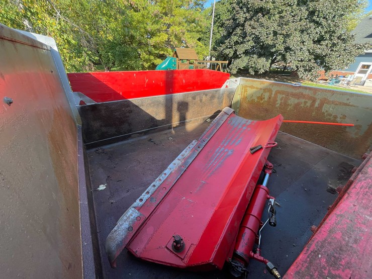 international-4900-image-106