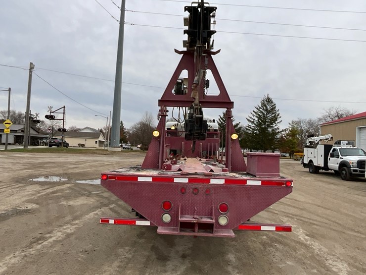 2015-peterbilt-365-image-21