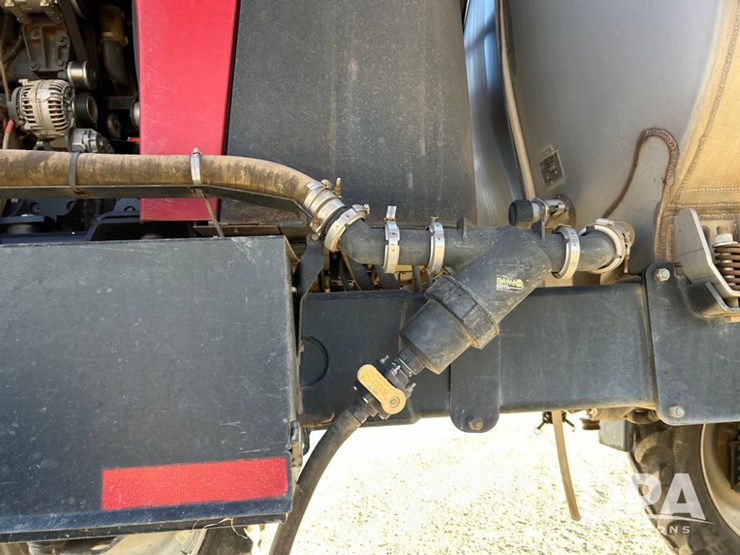 case-ih-patriot-4440-image-50