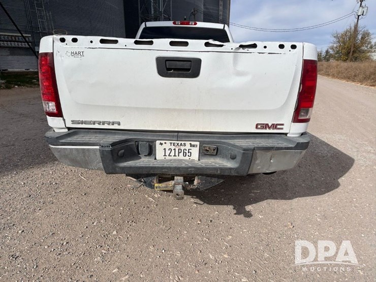 2009-gmc-sierra-2500hd-image-8