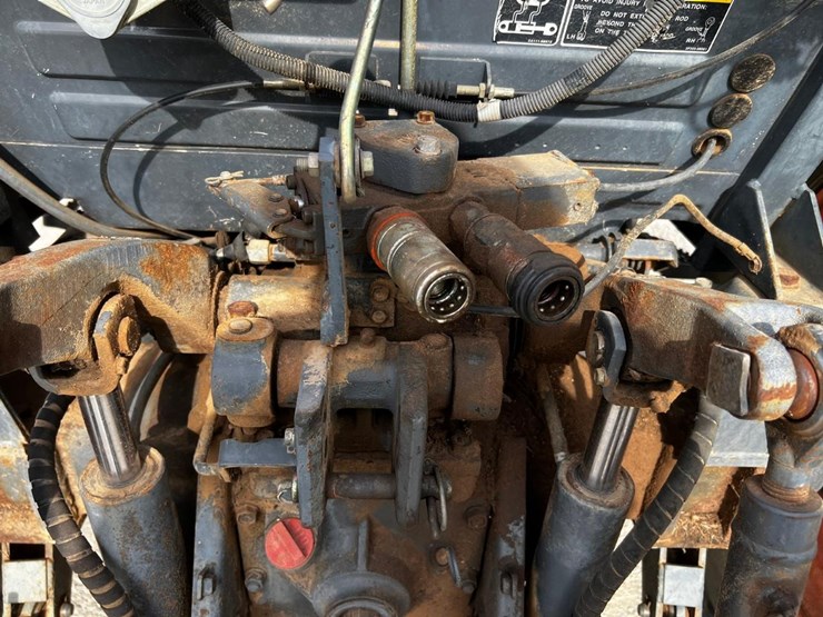 kubota-m7040hdc-image-16