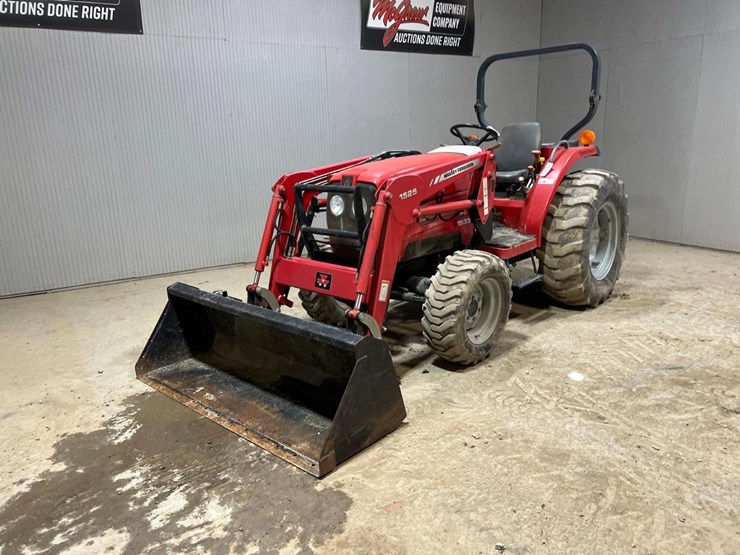 massey-ferguson-1533-image-2