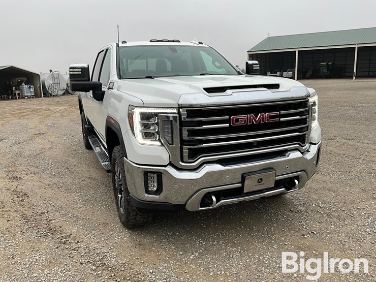 2022-gmc-sierra-2500-image-3