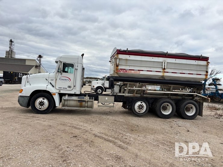 freightliner-fld112-image-16