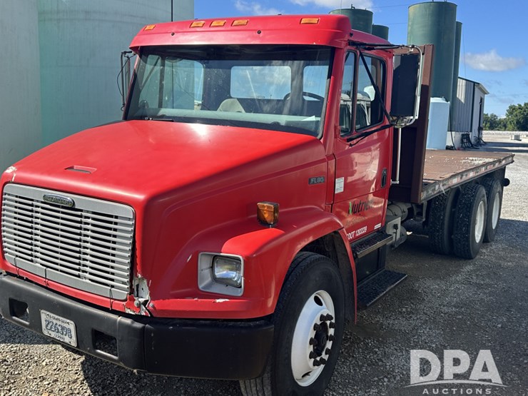 freightliner-fl80-image-1