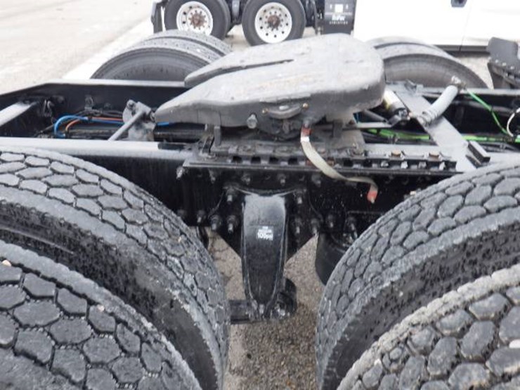 freightliner-cascadia-125-image-9