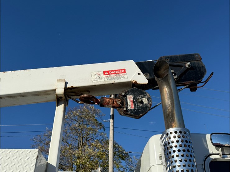 2015-kenworth-t270-image-13