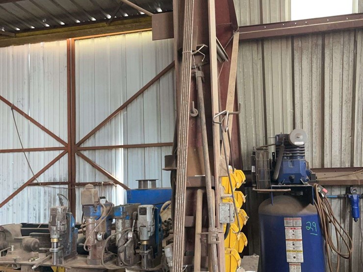 flat-bar-steel-&-post-hole-digger-image-2