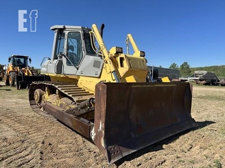 komatsu-d65ex-12-image-3