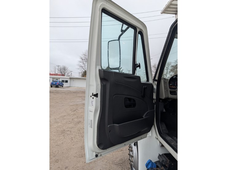 international-durastar-4300-image-18