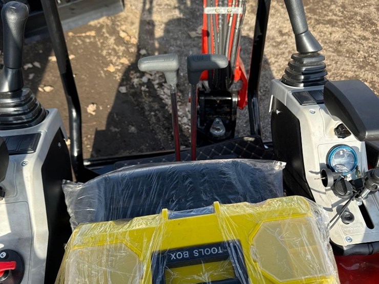 new-cfg-industry-co-mini-excavator-model-qk30r-image-6