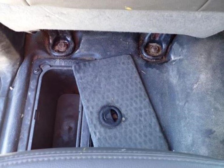 2016-dodge-1500-image-43