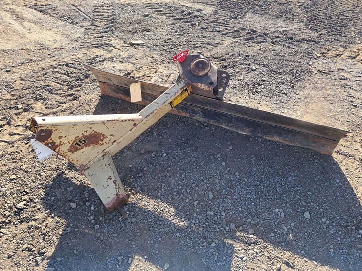 2018-land-pride-rb1572-image-1