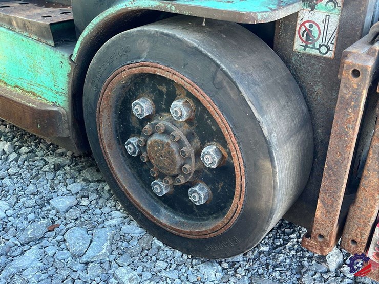 mitsubishi-fgc25k-image-9