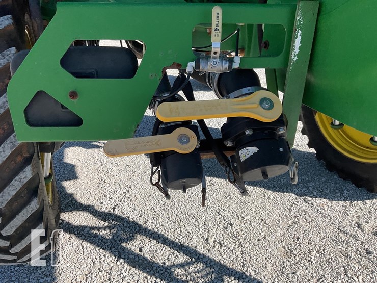 john-deere-r4038-image-11