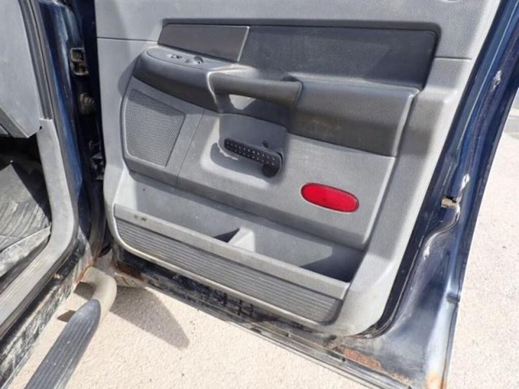 dodge-ram-3500-image-40