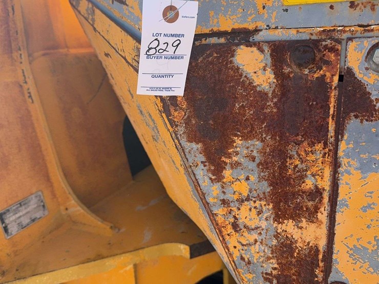 john-deere-444-image-10