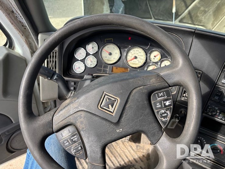 2012-international-prostar-image-58