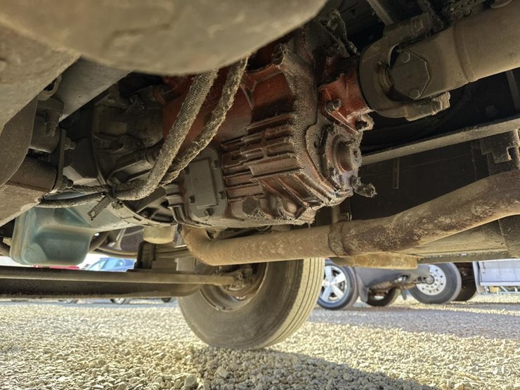 2005-international-durastar-4300-image-43