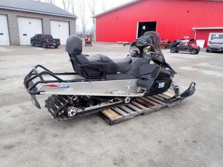 caterpillar-570-image-14