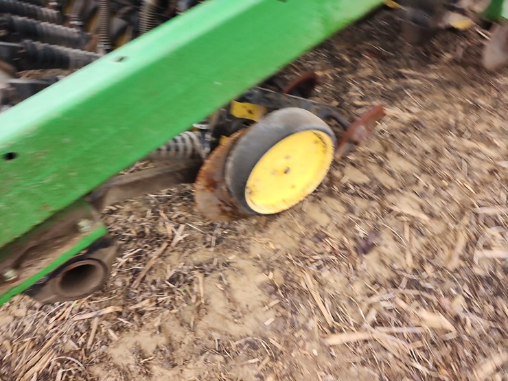 john-deere-750-image-4