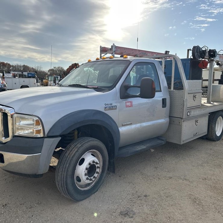 2006 FORD F550