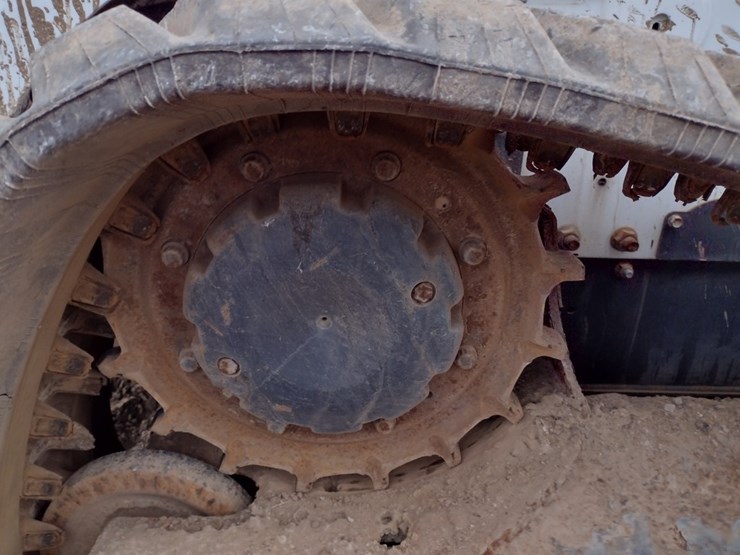 bobcat-t770-image-21