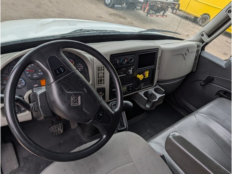 2015-international-durastar-4300-image-20